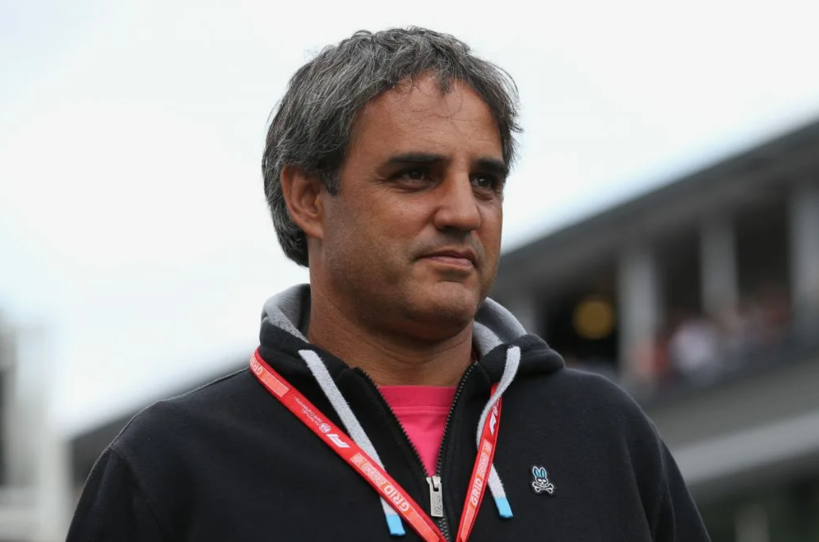 นักแข่ง Formula 1 สองคนเป็นตัวแทนของการแข่งขันเพื่อนร่วมทีมที่เข้มข้นและการแข่งขันภายในในช่วงสุดสัปดาห์การแข่งขัน