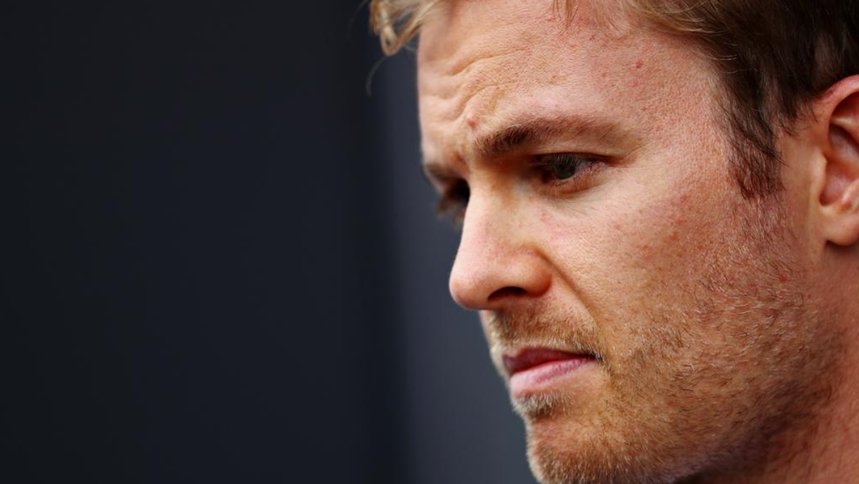 Nico Rosberg อดีตแชมป์โลก Formula 1 วิเคราะห์เหตุการณ์ในสนามแข่งในอดีตและไตร่ตรองการแข่งขันของเขากับ Lewis Hamilton