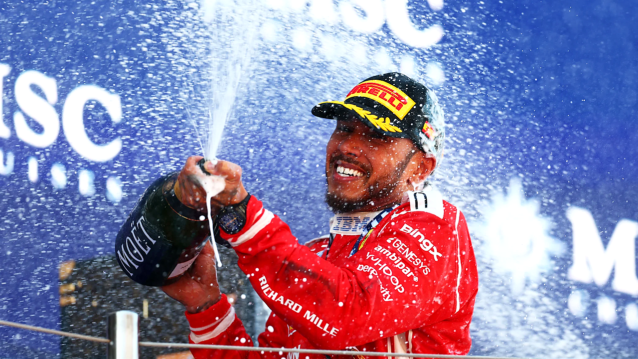 Hamilton volá Ferrari vyhrať niečo iné po tom, čo sa Barcelona zmení na emocionálny redakčný obrázok 2