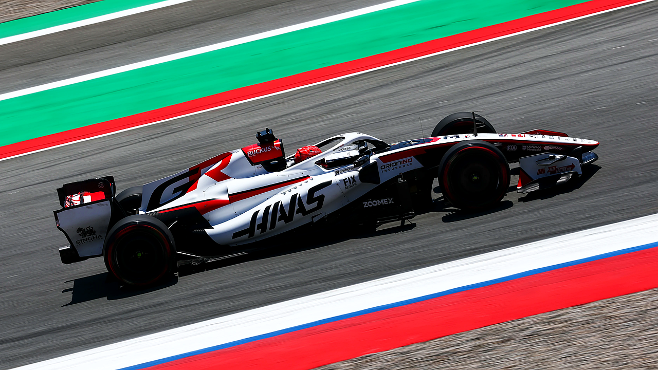Komatsu Puts Haas' Barcelona Pain on Execution Rather Than Pure Pace image 3