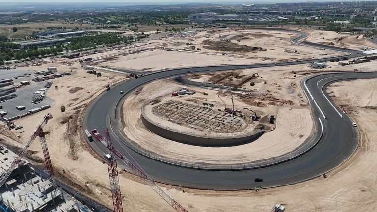 Madrid’s La Monumental Corner Gives F1 a New Overtaking Question