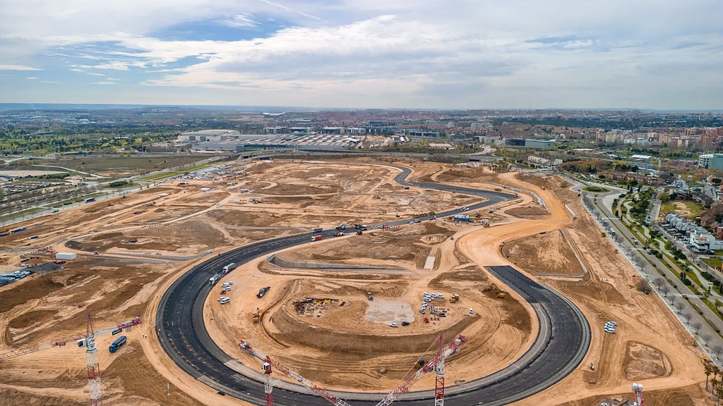 Madrid's La Monumental Corner Gives F1 a New Overtaking Question image 4