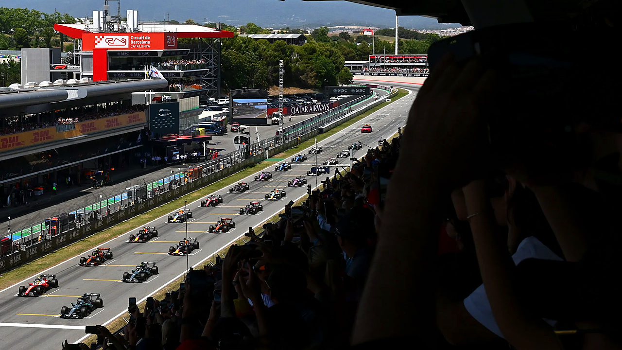 Palmer vrací Hamiltonovu otázku o titulu zpět na stůl po vítězství Ferrari - obrázek 4
