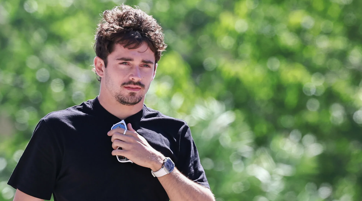 Gli ingegneri Ferrari analizzano le prestazioni del sistema frenante dopo l'incidente di Monaco di Charles Leclerc