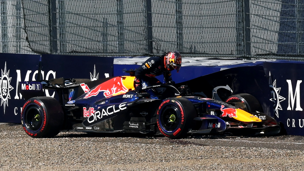 Verstappenin 9-cu döngədəki qəzası Red Bull-u evdə axtarışa buraxdı