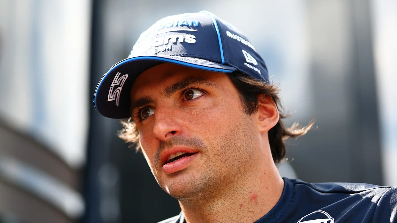 Carlos Sainz links his Williams future to the team’s recovery
