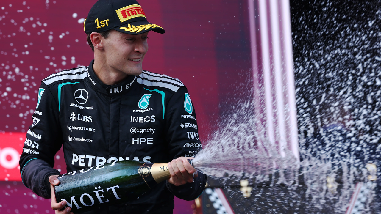 ジョージ ラッセルは、2026 年メルセデス | VPEスポーツF1 を中心に