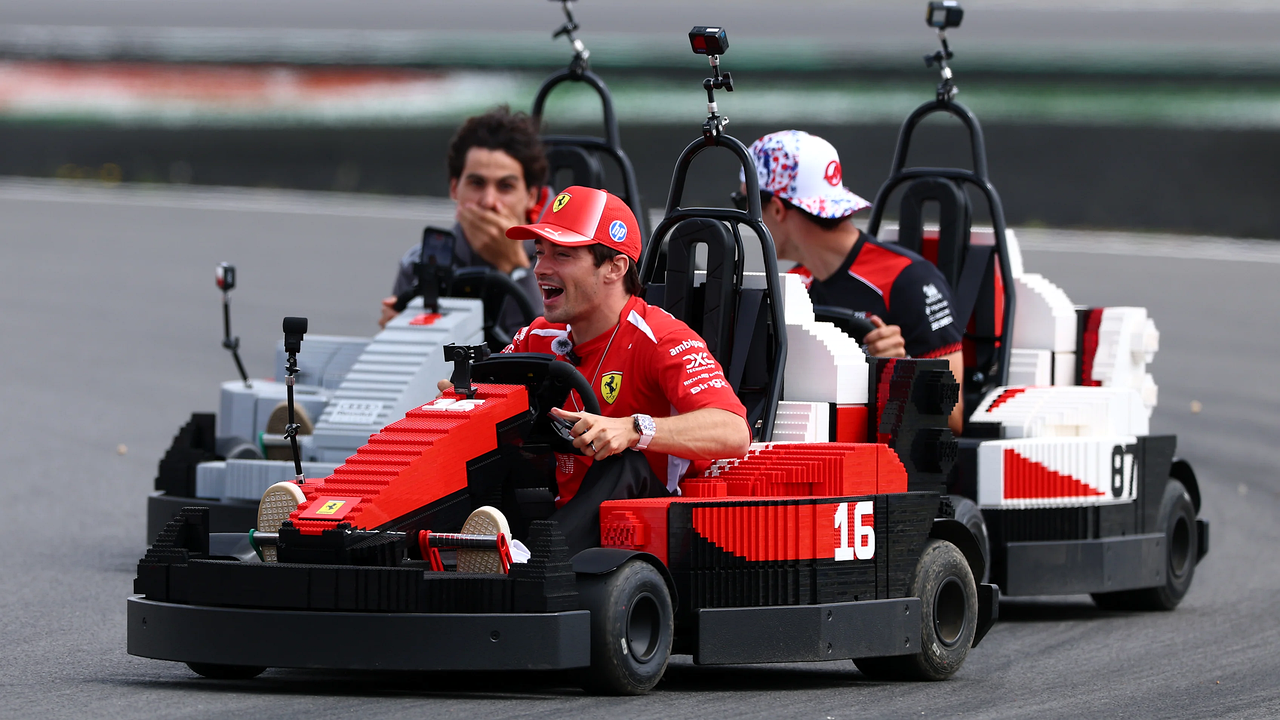 Silverstone Yan Anları Britaniya Qran Prisinin Hələ də Fərqli Olduğunun Niyə Göstərir