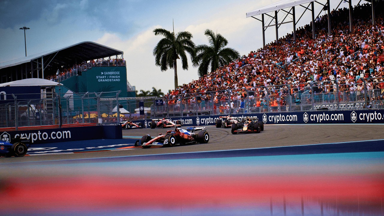 Formula 1 cars race closely on the circuit